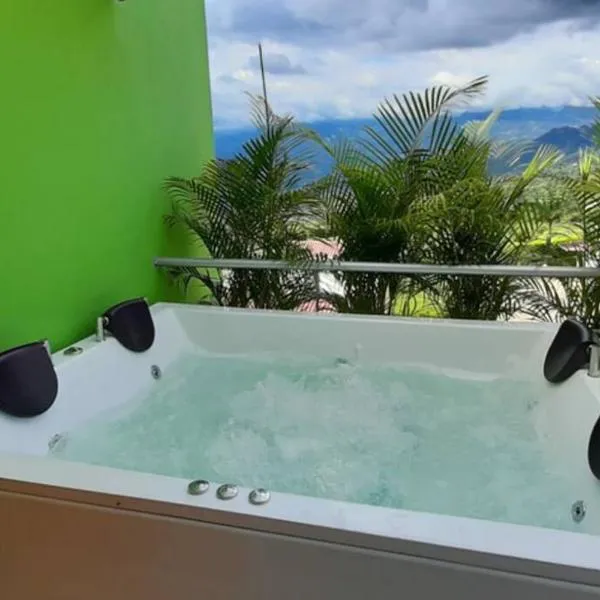 Penthouse SPA Jacuzzi y Sauna Privado, hotel v destinaci La Mesa
