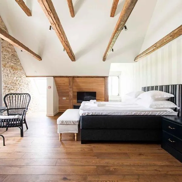 Ungru Guesthouse、Suuresadamaのホテル