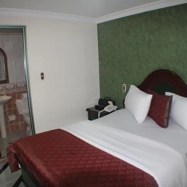 Lafont Park Hotel، فندق في Funza