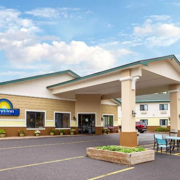 Days Inn by Wyndham Marquette, hotel v destinaci Marquette