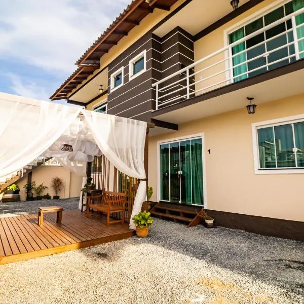 Hospedagem Morada Nativa Praia Bombas, hotel in Bombinhas