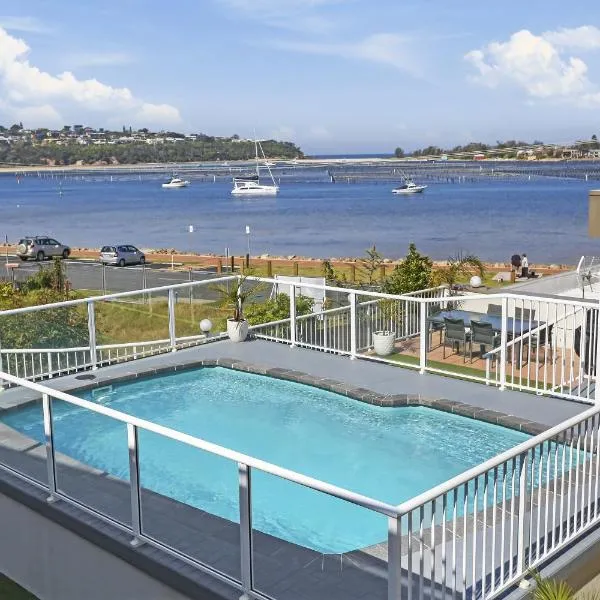 Crown Apartments, hotel di Merimbula