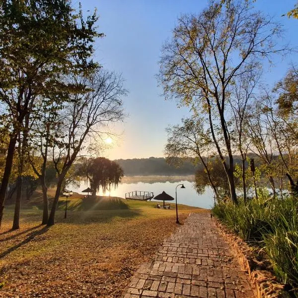 Premier Hotel Roodevalley, hótel í Pretoria