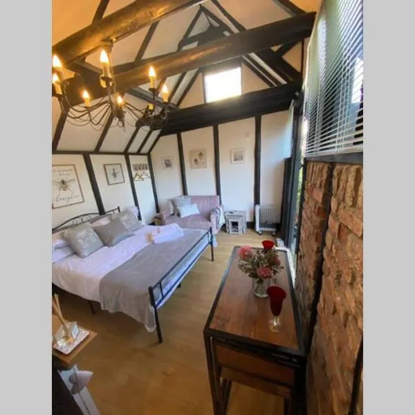 Windsor/Ascot/Bracknell beautiful barn, hotel in Bracknell