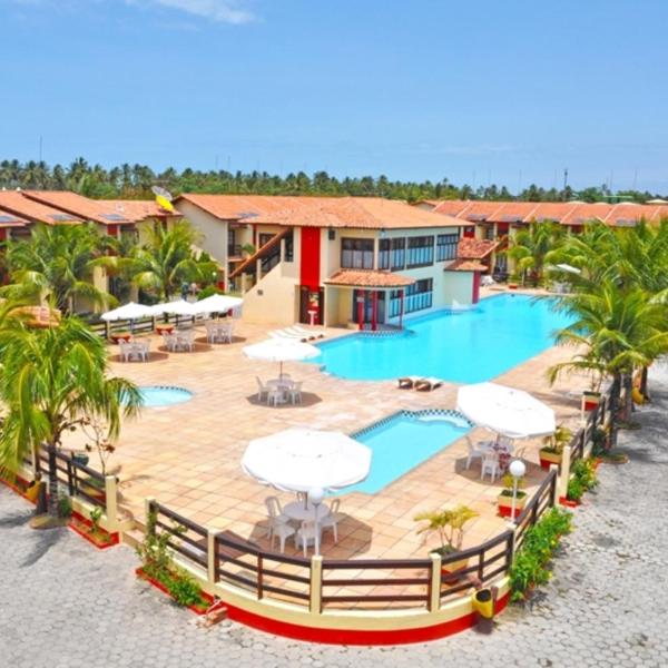 Casa Duplex 3 suítes em Condomínio Fechado
