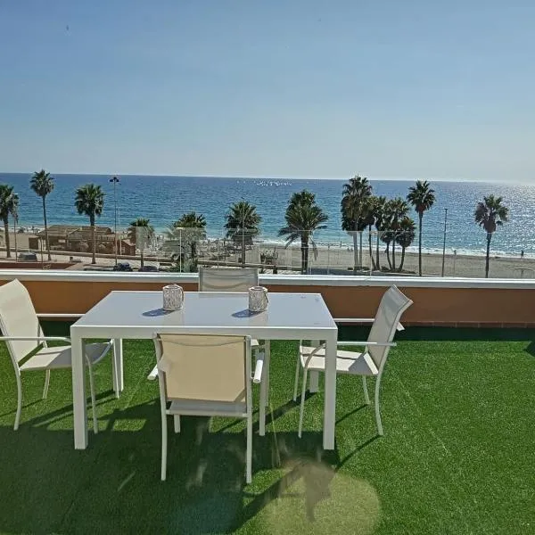 Apartamento 6 HOME SUITES ALMERÍA, hotel en Almería