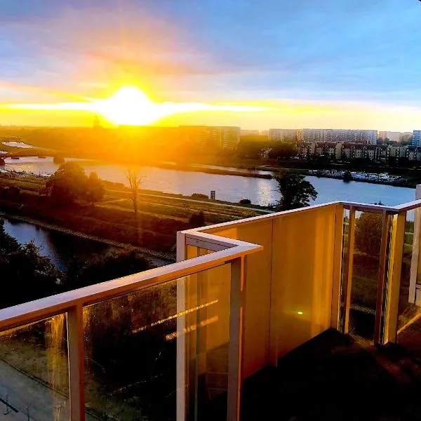 Apartament z tarasem i widokiem na Odrę, Hotel in Breslau