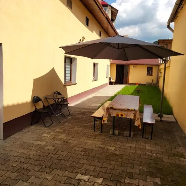 Mario's Cozy Apartment, hotel din Râşnov