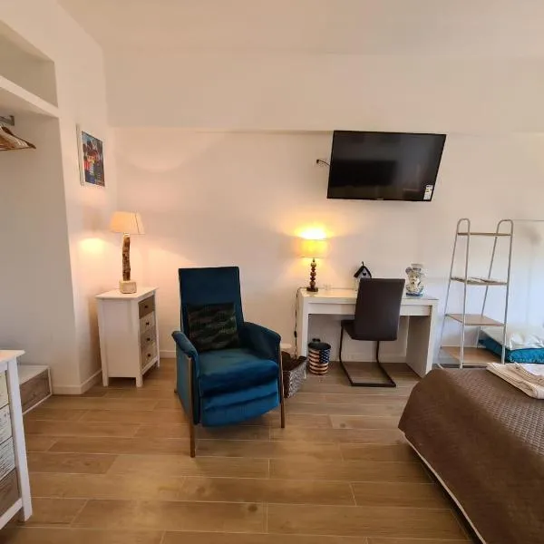 Le Dimore del Gufo B&B and Apartments Suite, ξενοδοχείο σε Venosa