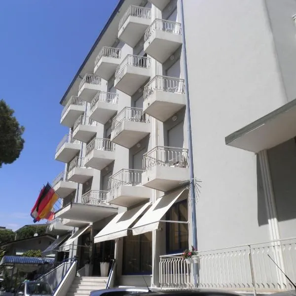 Hotel Umberto, hotell sihtkohas Eraclea Mare