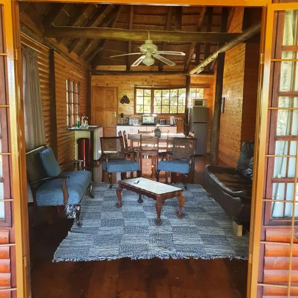 Cozy Wood Cabin, hotel en Mabopane