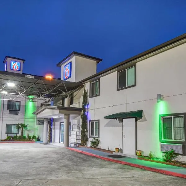 Motel 6 Humble, TX - Houston International Airport, hotel v destinaci Humble