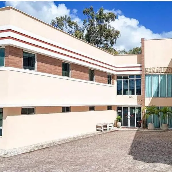 Bara's Hotel, hotel in Bom Conselho