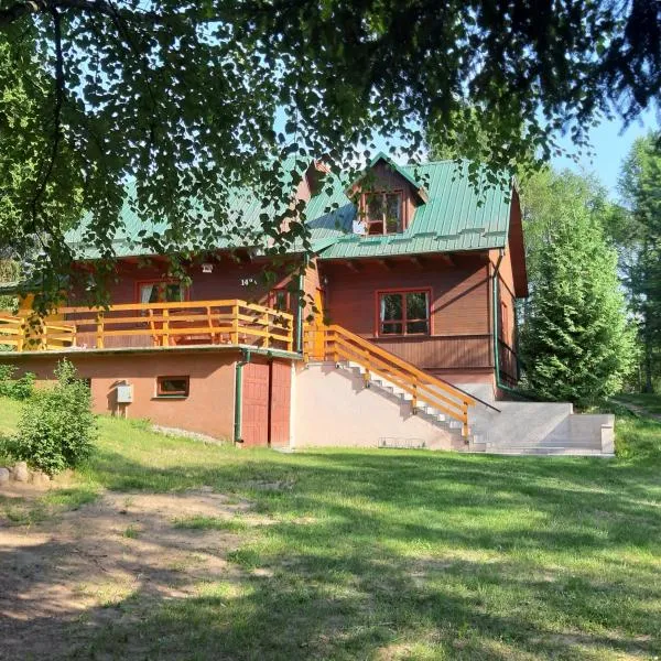 Pod Dębem, hotel v destinácii Giby