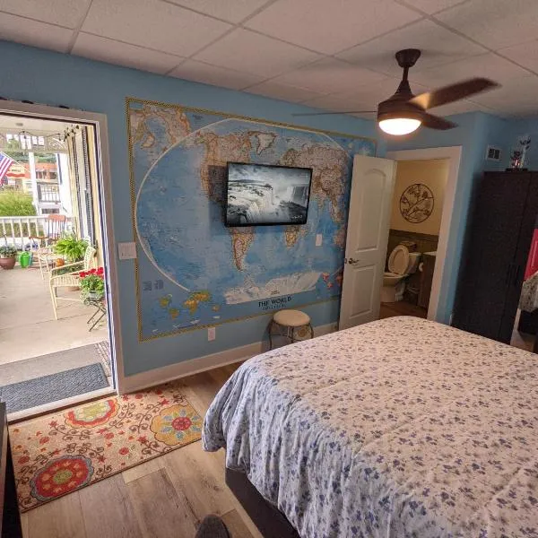 The Estate Studio in Downtown Milford, hotel in Milford