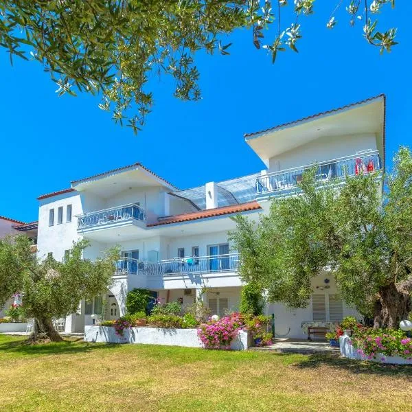 Xenios Faros Apartments, hotel v destinaci Posidi