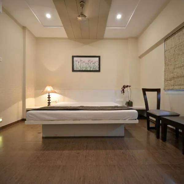 Hotel Naman, hotel v destinaci Solapur