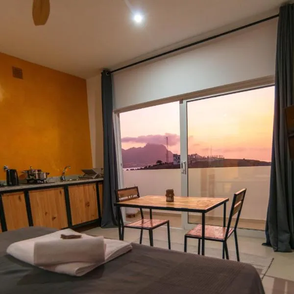 Apartamento Zinha Amwilla Guesthouse, hotell sihtkohas Mindelo