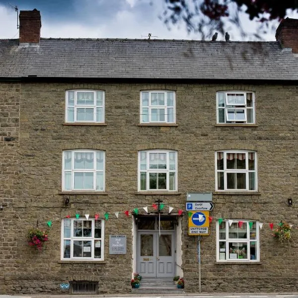 The Owls: Builth Wells şehrinde bir otel