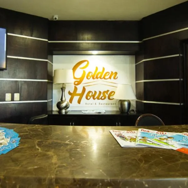 Golden House Hotel & Convention Center, hotel in Santo Domingo