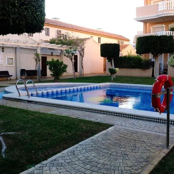 카보 로치에 위치한 호텔 Townhouse in Cabo roig Aguamarina