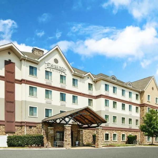 Carrboro에 위치한 호텔 스테이브리지 스위트 오브 더럼 - 채플 힐 - RTP(Staybridge Suites Of Durham - Chapel Hill - RTP, an IHG Hotel)