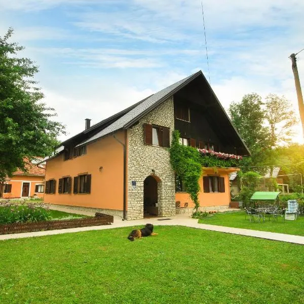 Plitvice Rooms Family Glumac, hotel di Bunić