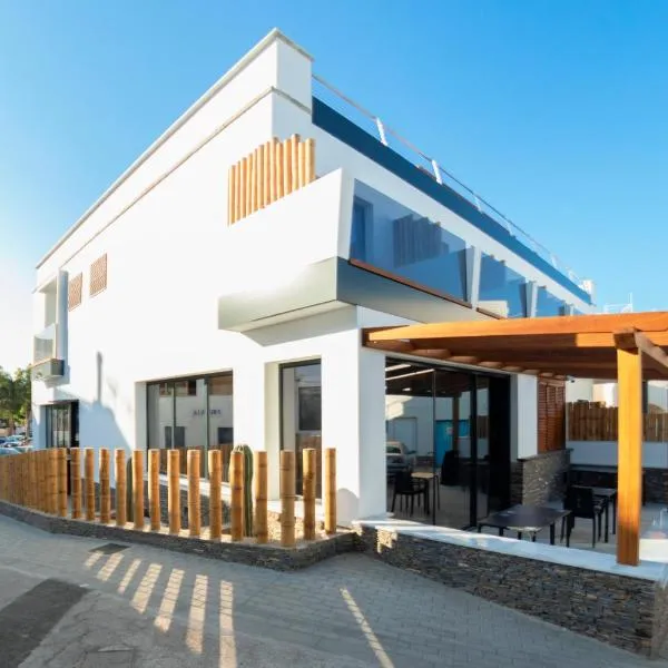 Hotel Cala Arena, מלון בסן חוזה