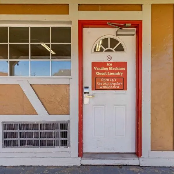 Econo Lodge, hotel in Locust Grove