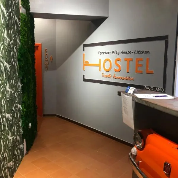 H Hostel Friendly Accommodation, hotel v destinaci Ercolano
