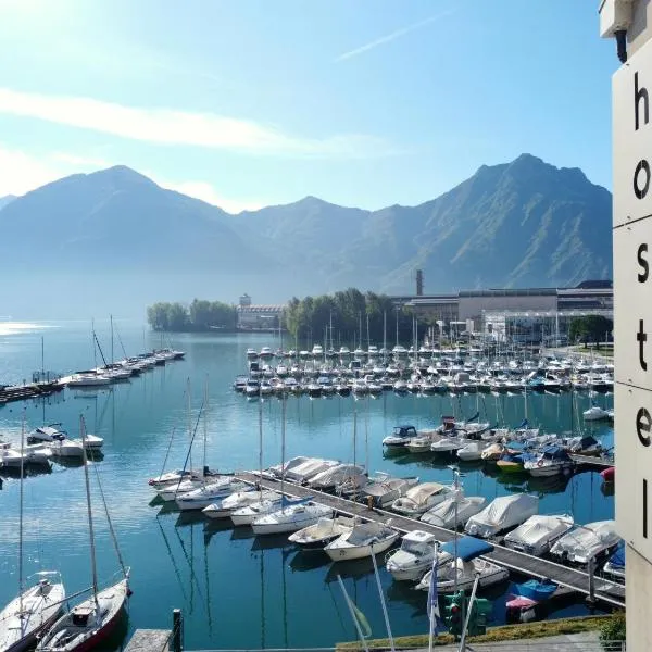 Ostello Del Porto – hotel w mieście Lovere