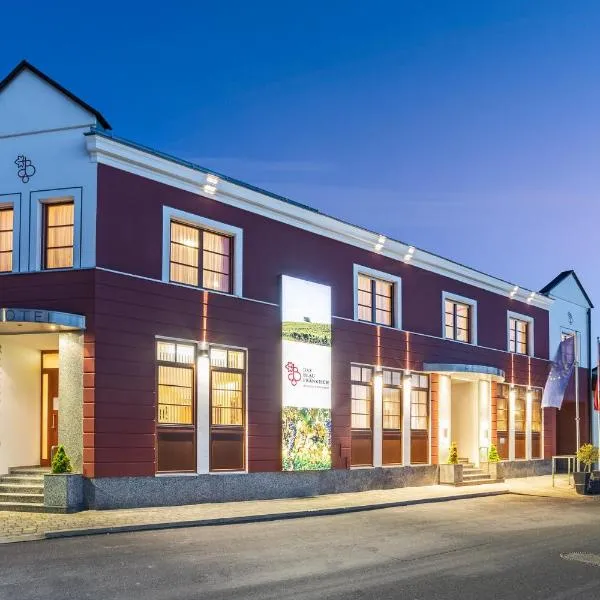 Das Blaufränkisch Weinhotel & Restaurant, hotel v destinácii Girm