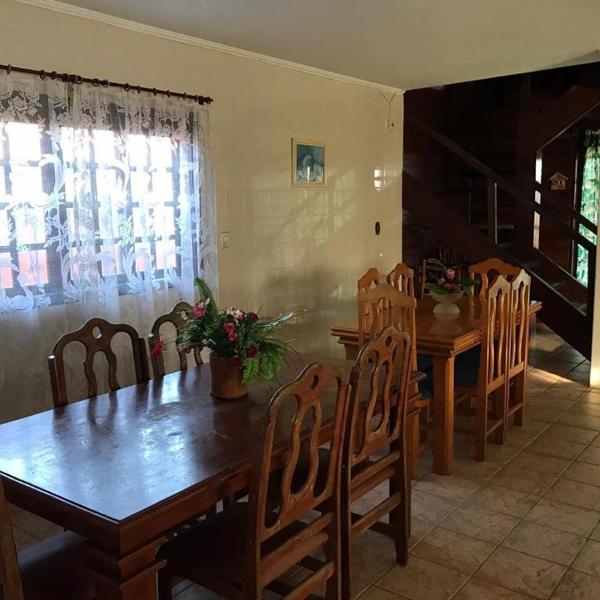 Casa Beira-Mar em Mongaguá - 4 Quartos - Vista Inesquecível para o Mar - Wi-Fi - Estacionamento 4 carros - Foto 4