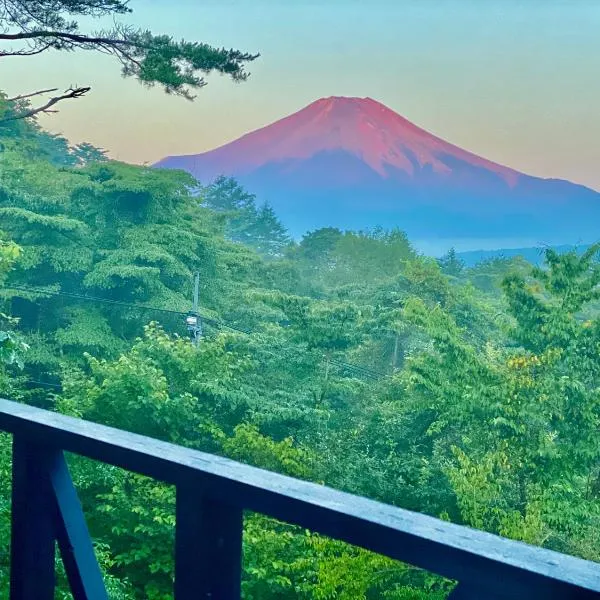 Mount Fuji Castle 2, hotel in Yamanakako
