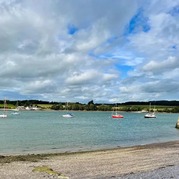 Garddfon Inn, hotell i Y Felinheli