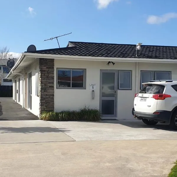 Rose Apartments Central Rotorua- Accommodation & Private Spa, hotel v destinaci Rotorua