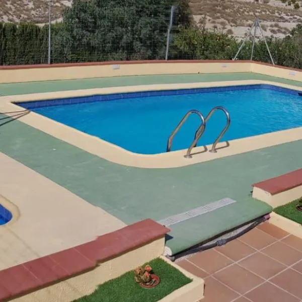 Cueva el Monteron, hotel in Cúllar de Baza