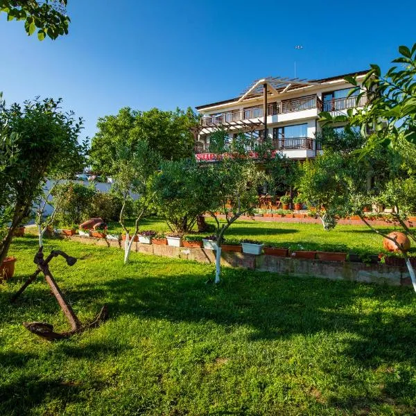 Cherry Villa, hotel in Sozopol