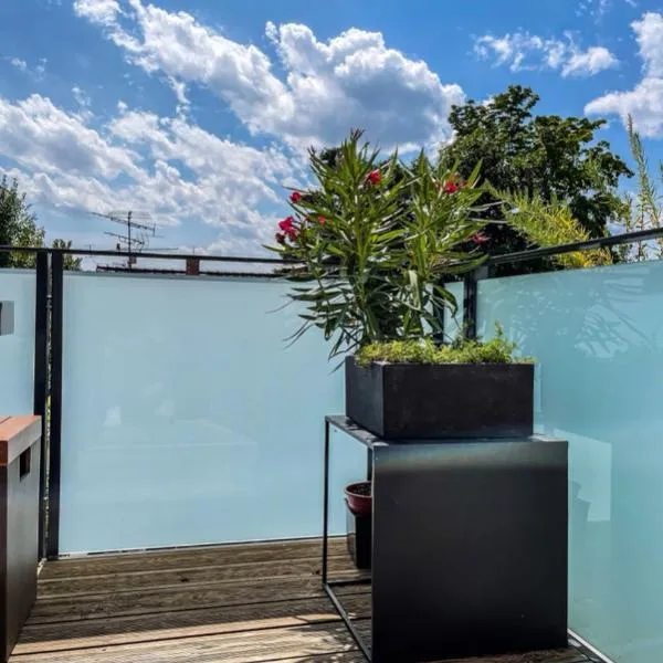 Zimmer - Modernes Apartment mit 45 qm., hotel v destinaci Straubing