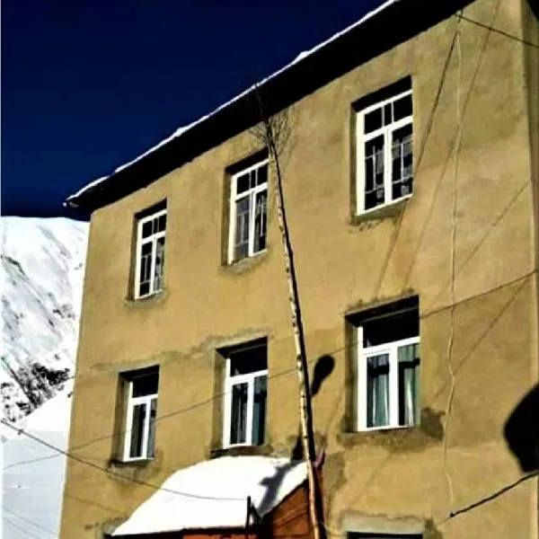 Guesthouse ZAMO – hotel w mieście Ushguli