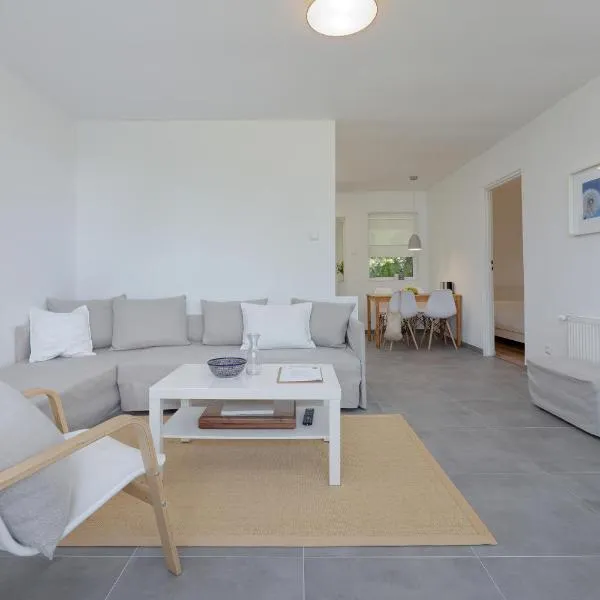 Baltic Center Bungalows, hotel in Sarbinowo