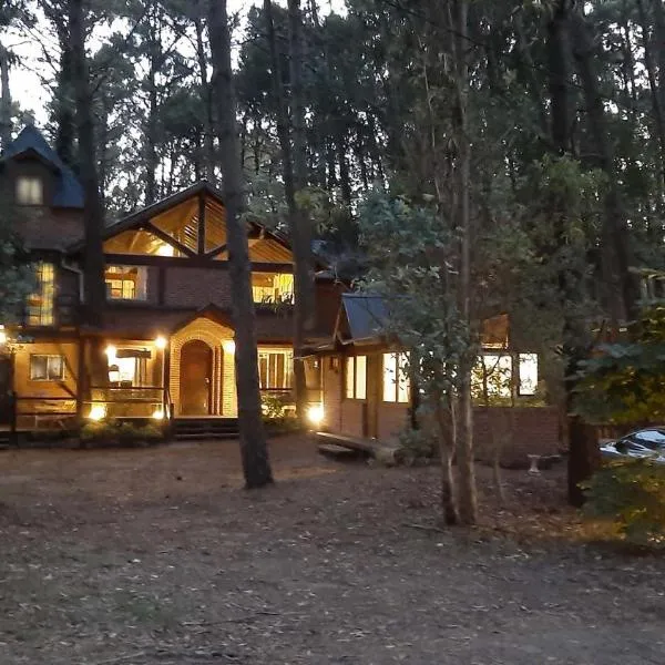 Cabañas Monoambiente La Foresta, en Mar de las Pampas, hotel in Mar de las Pampas
