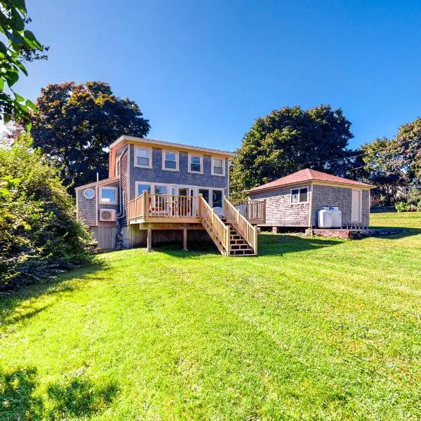 Lupine Cottage, hotel in Owls Head