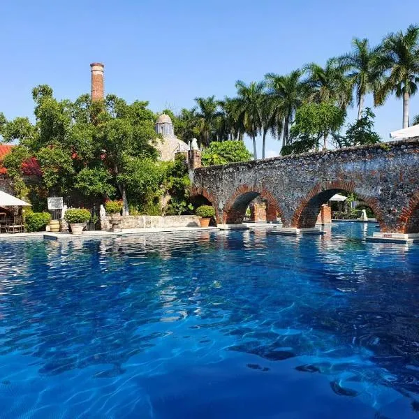 Hotel Hacienda Vista Hermosa, hotel v destinaci Tequesquitengo