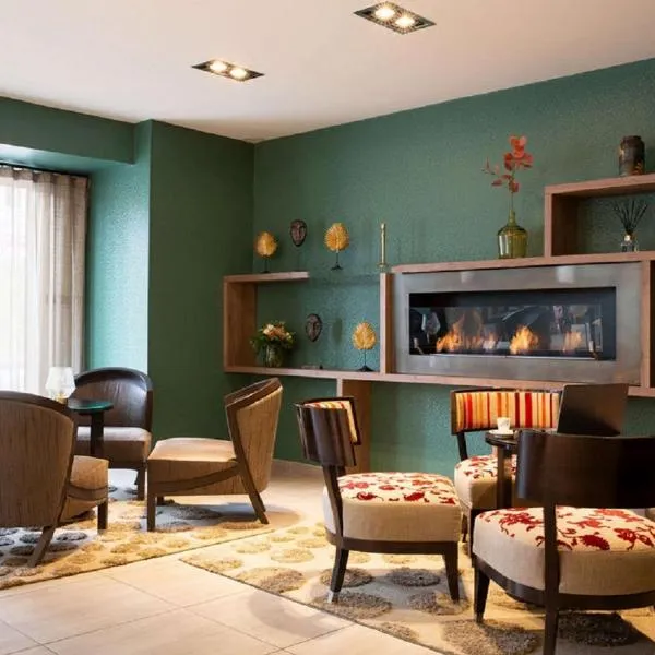 Best Western Plus Hôtel Belfort Centre Gare – hotel w Belfort