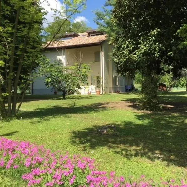 Acero Giallo, hotel in Parma