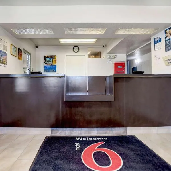 Motel 6-Grants, NM, hotel v destinaci Grants