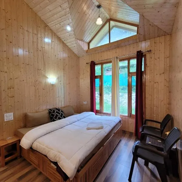 Peekaboo Stays, hotel in Jibhi