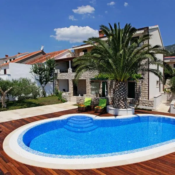 Apartments Diana - NEW heated pool โรงแรมในโบล