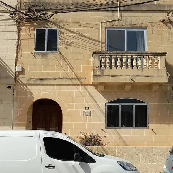 Dynesty B&B, ξενοδοχείο σε Birżebbuġa